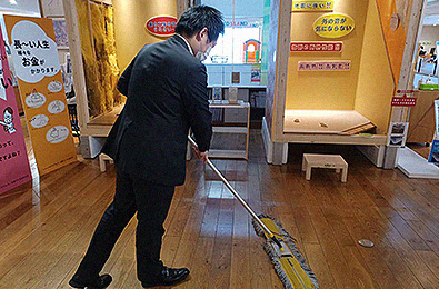 ショールーム清掃