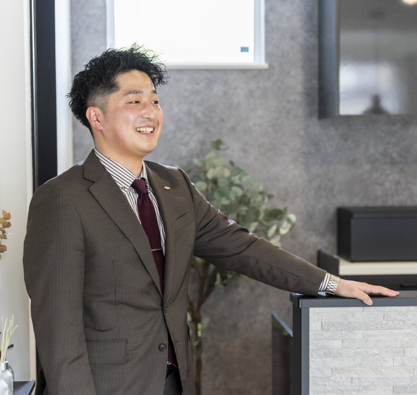 入社1年目で18棟受注。圧倒的なスピードで成果を出す。